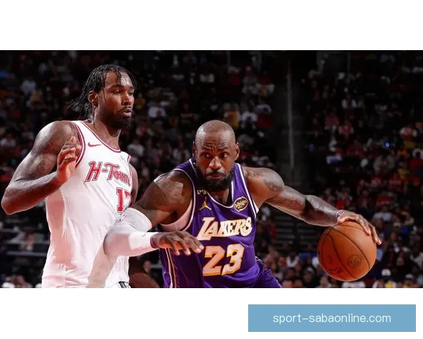 东契奇40分准三双创纪录力压詹姆斯全场最佳无詹姆斯难以取胜