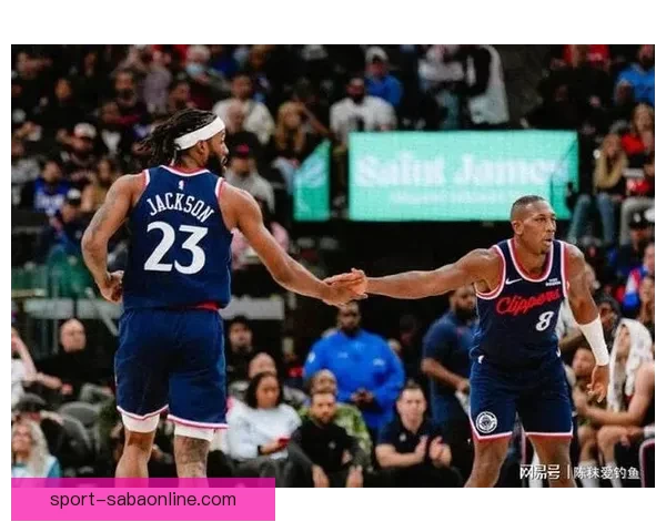 快船大胜猛龙横扫对手小卡砍27分马瑟林加兰合力高分